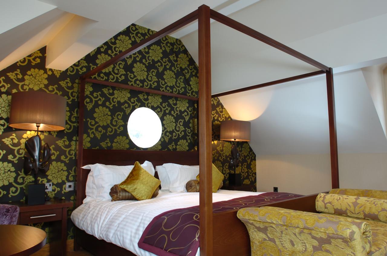 The Bear'S Paw Hotel Warmingham Exterior photo A room at the hotel