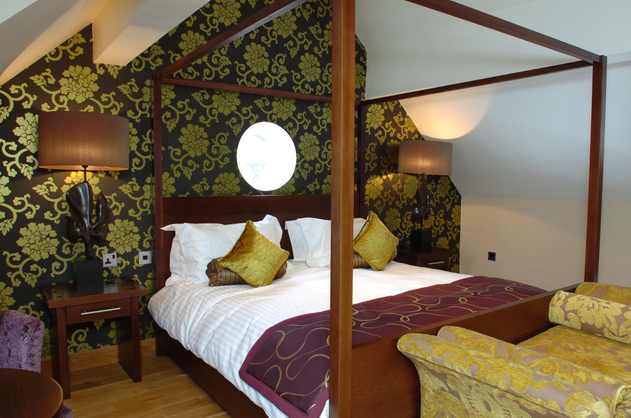 The Bear'S Paw Hotel Warmingham Exterior photo A room at the hotel