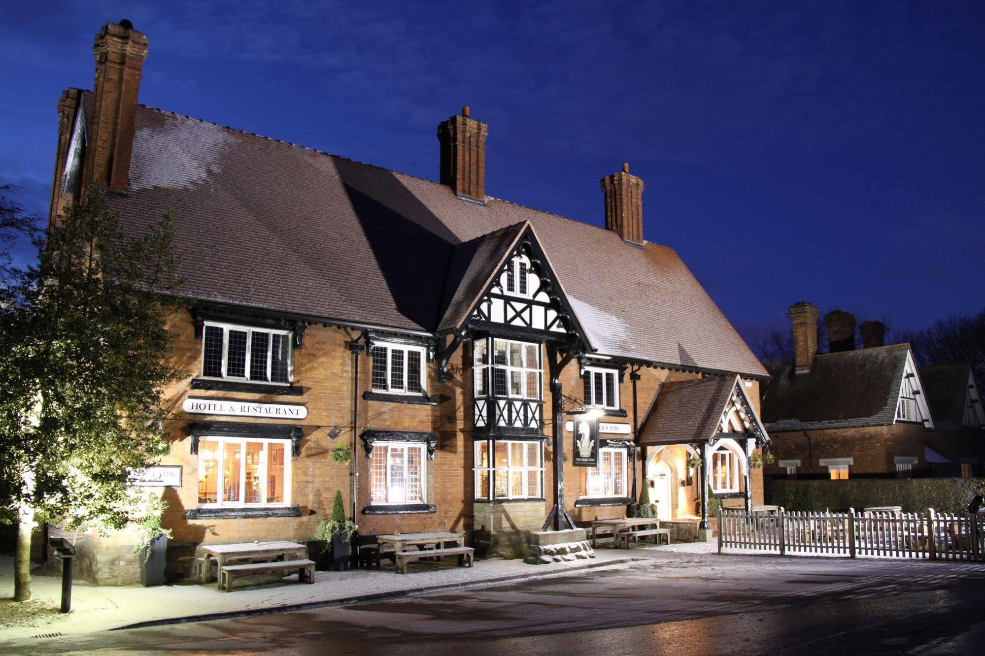 The Bear'S Paw Hotel Warmingham Exterior photo The Old Mill at night